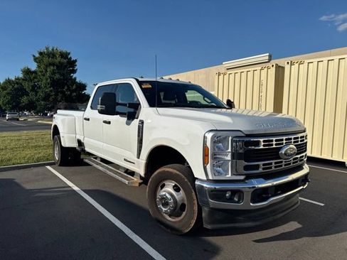 Used 2025 Ford F350 XLT w/ 360-Degree Camera Package AWD/4WD image 2