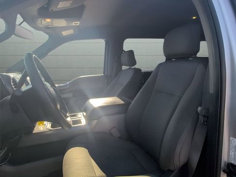 Used 2015 Ford F150 XLT w/ Equipment Group 302A Luxury image 9