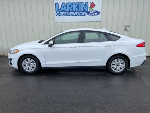 Used 2020 Ford Fusion S FWD image 1
