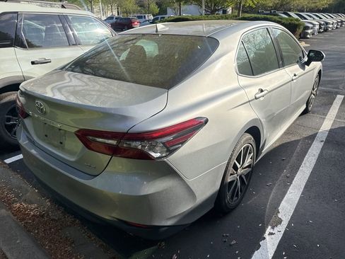 Used 2022 Toyota Camry XLE w/ Navigation Package image 6