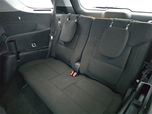 Certified 2024 Ford Explorer XLT image 29