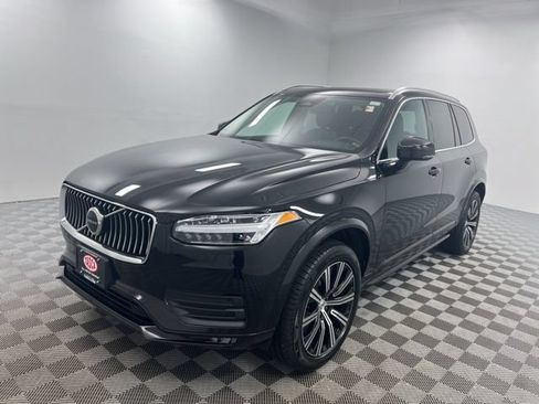 Used 2023 Volvo XC90 B5 Core w/ Climate Package AWD/4WD image 3
