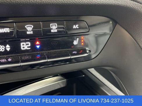 Certified 2022 Buick Envision Essence w/ Technology Package I image 35