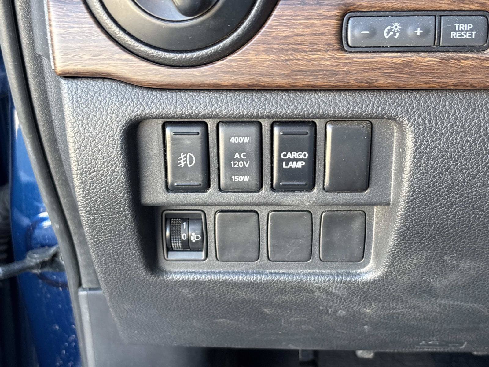 Used 2019 Nissan Titan Platinum Reserve w/ Platinum Utility Package AWD/4WD image 18