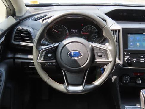 Used 2019 Subaru Crosstrek 2.0i Premium w/ Moonroof Package AWD/4WD image 18
