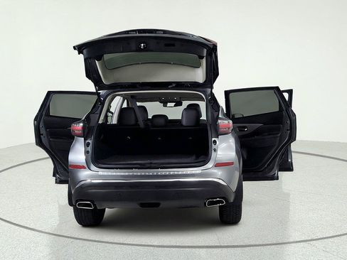 Used 2024 Nissan Murano SV FWD image 13