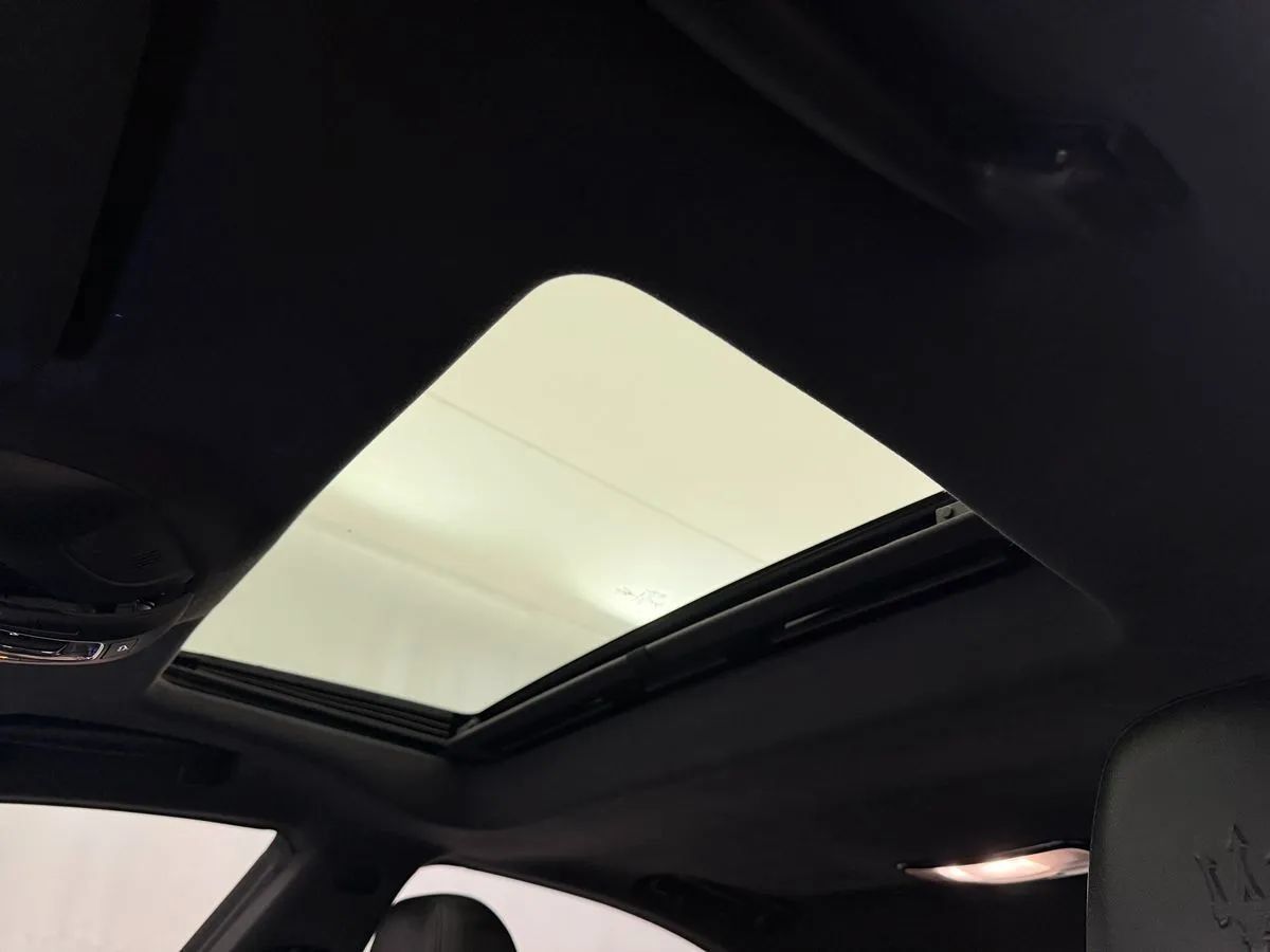 Used 2019 Maserati Ghibli S GranSport RWD image 9