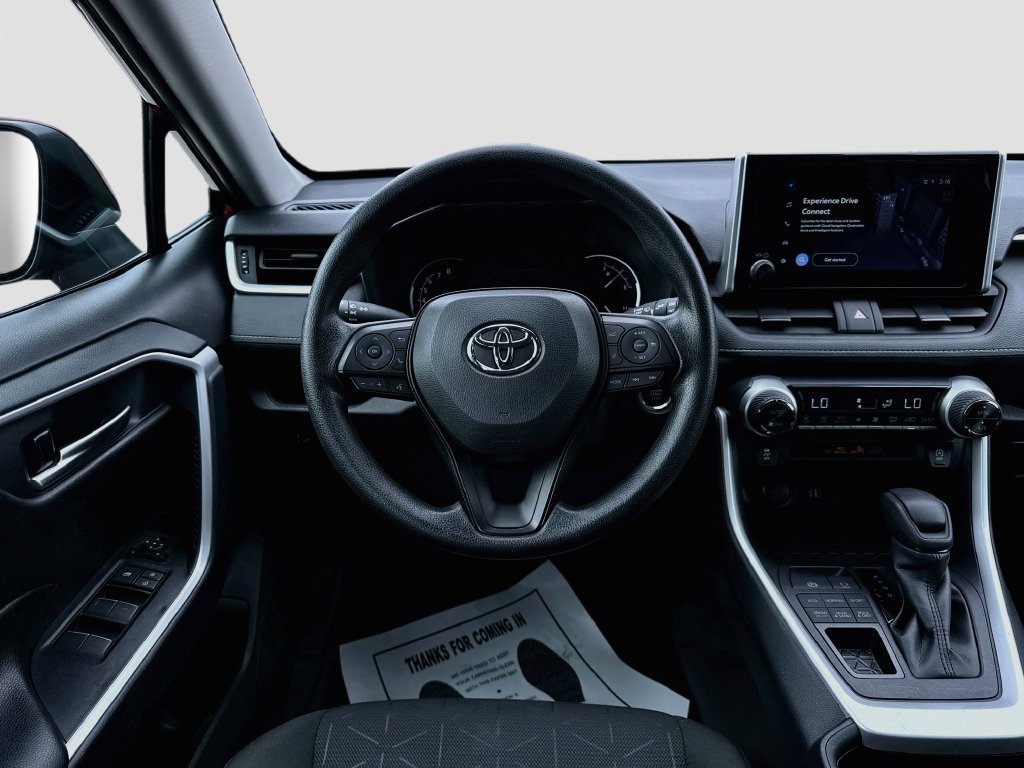 Used 2025 Toyota RAV4 XLE AWD/4WD image 25