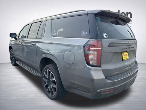 Used 2022 Chevrolet Suburban RST w/ Luxury Package image 13