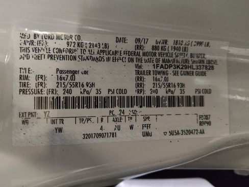 Used 2017 Ford Focus SE image 33