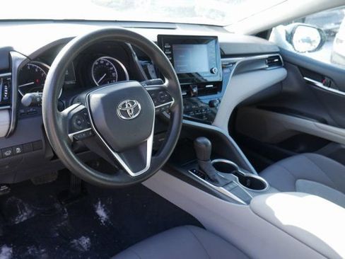 Used 2022 Toyota Camry LE image 11