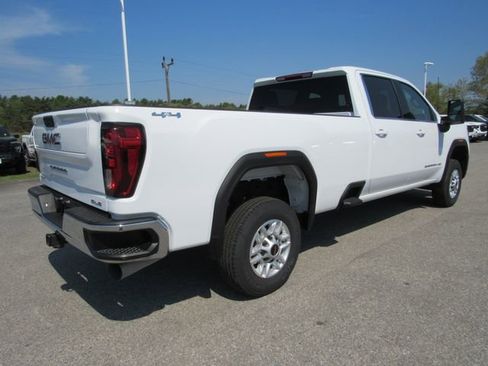 Used 2024 GMC Sierra 2500 SLE w/ SLE Convenience Package AWD/4WD image 8