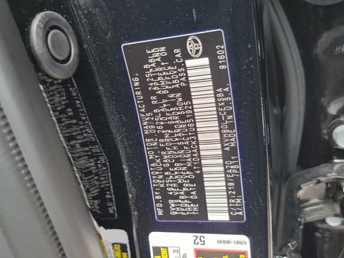 Used 2026 Toyota Camry SE FWD image 30