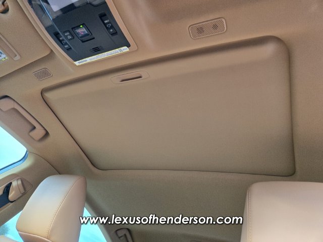 Used 2025 Lexus ES 350 w/ Accessory Package (Z2) FWD image 12