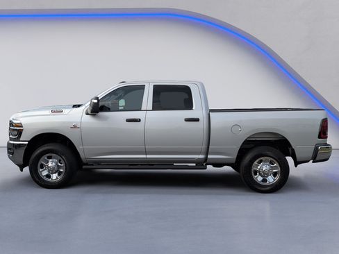 New 2026 RAM 2500 Tradesman AWD/4WD image 3