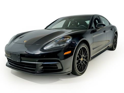 Used 2018 Porsche Panamera 4S AWD/4WD image 2