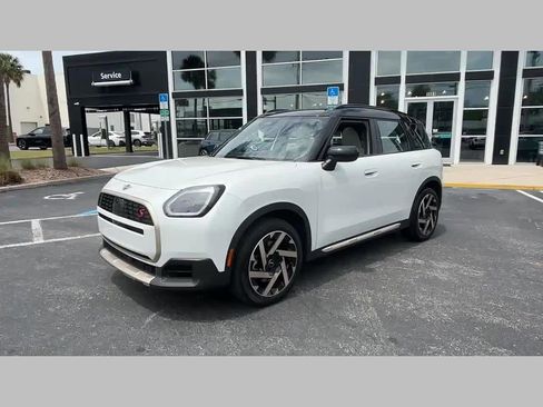 Certified 2025 MINI Cooper Countryman S image 16