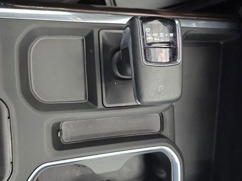Used 2025 Chevrolet Silverado 1500 LT AWD/4WD image 28