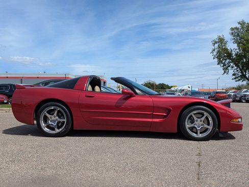 Used 2002 Chevrolet Corvette Coupe w/ Preferred Equipment Group2 RWD image 21