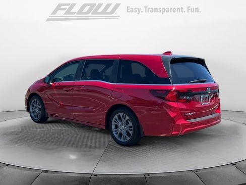 Certified 2025 Honda Odyssey Touring image 5