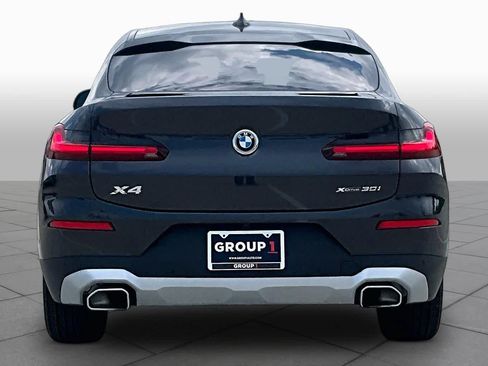 Used 2025 BMW X4 xDrive30i AWD/4WD image 4