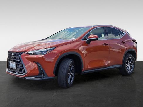 Used 2024 Lexus NX 250 FWD image 8