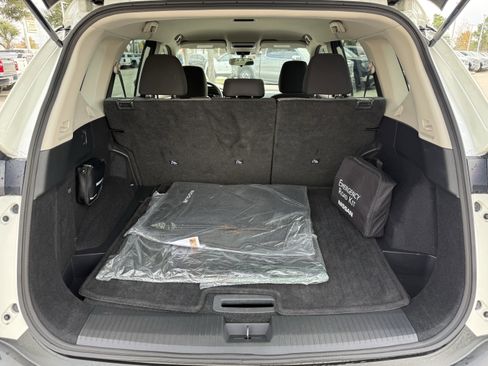 Used 2021 Nissan Rogue SV image 30