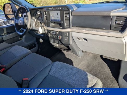 Used 2024 Ford F250 XLT w/ Snow Plow Prep Package image 40