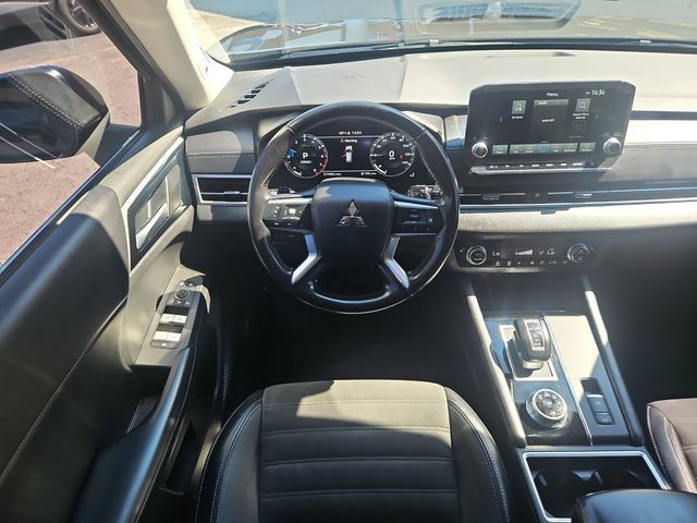 Used 2024 Mitsubishi Outlander SE Black Edition AWD/4WD image 9