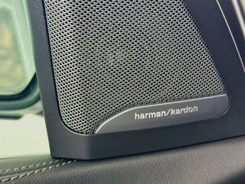 Used 2024 BMW X5 xDrive50e w/ Premium Package image 19