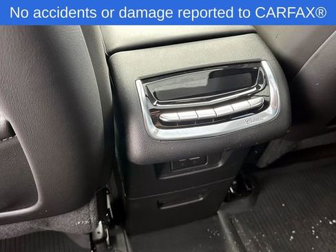 Used 2023 Cadillac XT6 Premium Luxury w/ Technology Package image 15