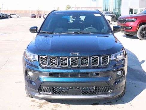 New 2026 Jeep Compass Latitude image 9