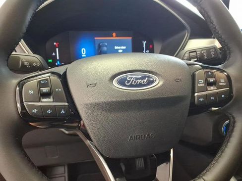 Certified 2024 Ford Escape Active w/ Cold Weather Package FWD image 17