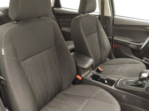 Used 2018 Ford Focus SE image 21