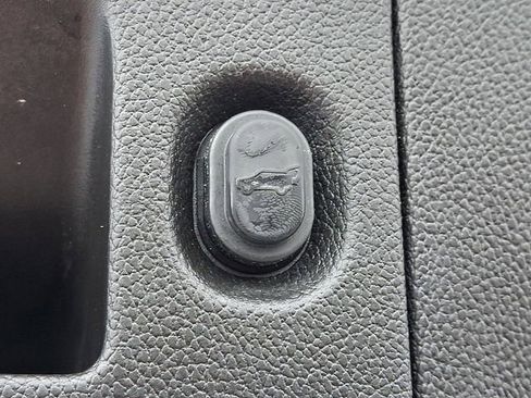 Used 2019 Chevrolet Tahoe LT w/ RST Edition RWD image 30
