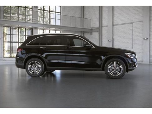 Certified 2022 Mercedes-Benz GLC 300 4MATIC image 16