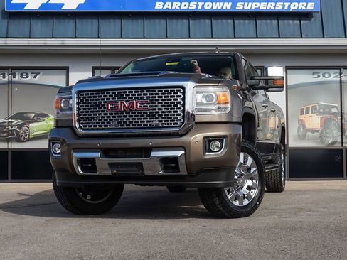 Used 2015 GMC Sierra 2500 Denali image 6