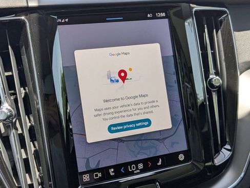 New 2025 Volvo XC60 B5 Core w/ Climate Package image 28