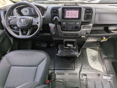 Used 2024 RAM ProMaster 2500 w/ Power Group FWD image 10