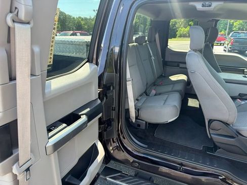Used 2018 Ford F150 XLT w/ Equipment Group 301A Mid AWD/4WD image 17