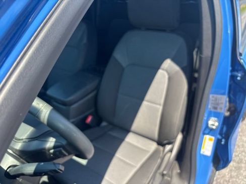 Used 2025 Chevrolet Colorado Trail Boss w/ Midnight Edition AWD/4WD image 11