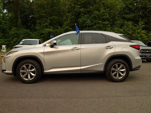 Used 2019 Lexus RX 350 AWD w/ Navigation Package image 2