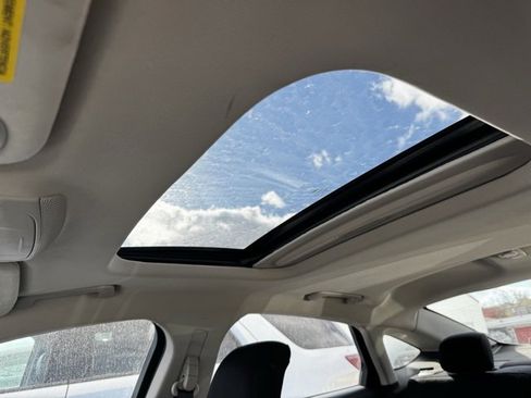 Used 2014 Ford Fusion SE image 4