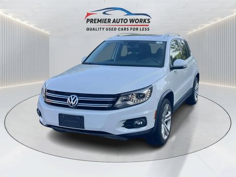 Used 2013 Volkswagen Tiguan SEL FWD image 1
