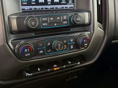 Used 2018 Chevrolet Silverado 1500 LT w/ Texas Edition image 18