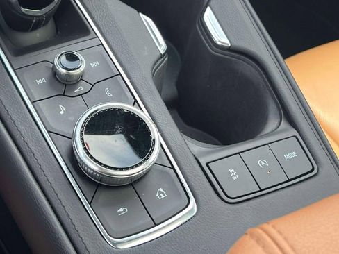 Used 2023 Cadillac XT4 Sport image 31