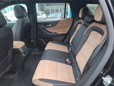 Certified 2025 Chevrolet Equinox ACTIV w/ Convenience Package III image 10