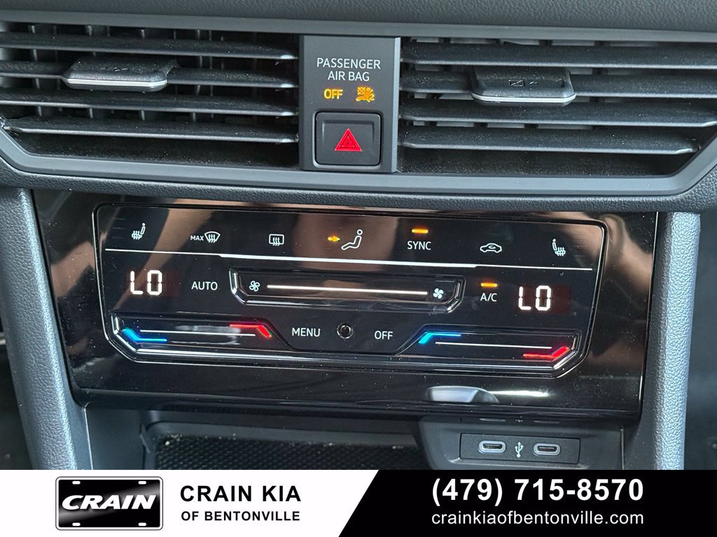Used 2025 Volkswagen Jetta Sport FWD image 17