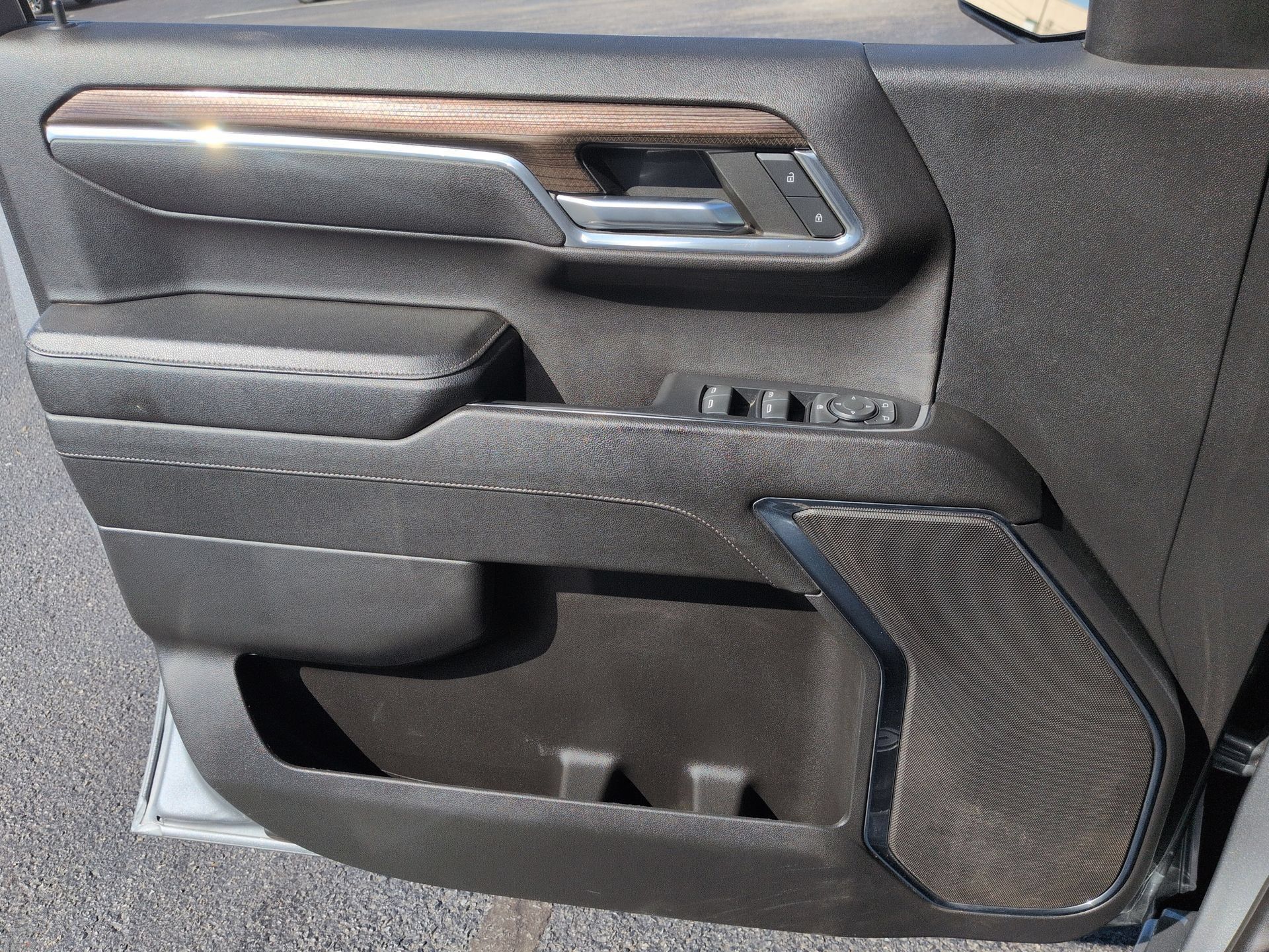 Certified 2023 Chevrolet Silverado 1500 LT AWD/4WD image 22