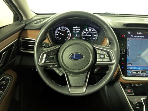 Used 2022 Subaru Outback Touring image 17